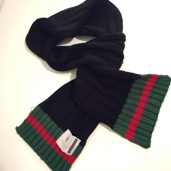 Gucci Other - authentic Gucci scarf